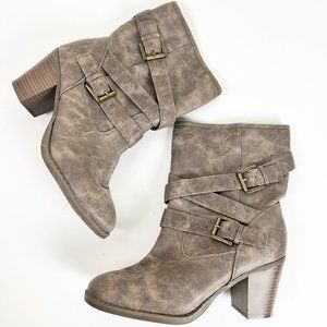 2/$30 Old Navy Vegan Suede Boots 9